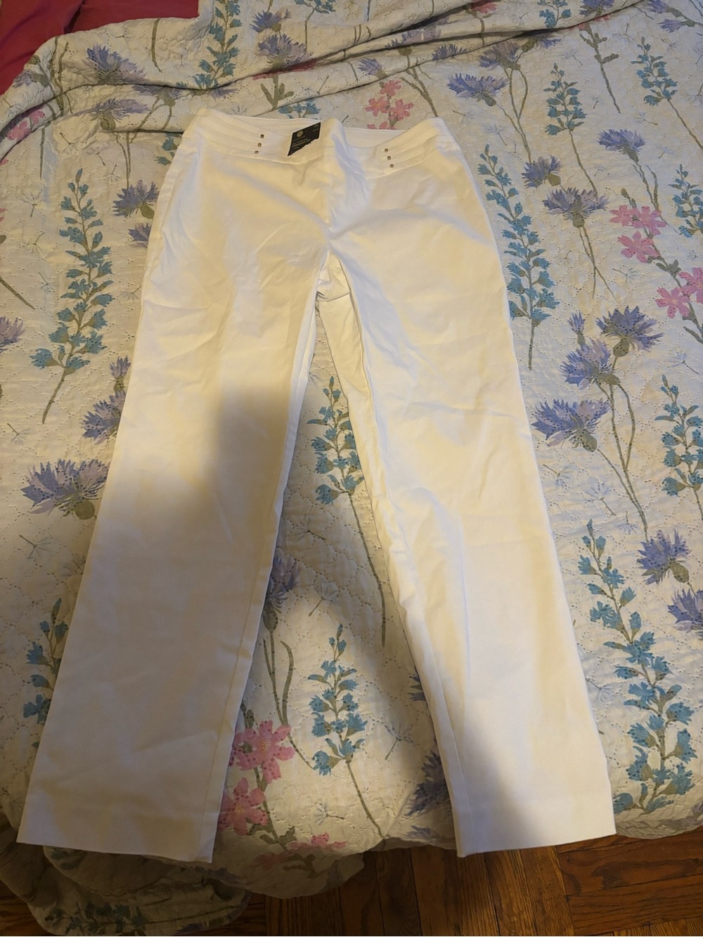 Women's White Straight-Leg Jeans - Clean Classic Fit